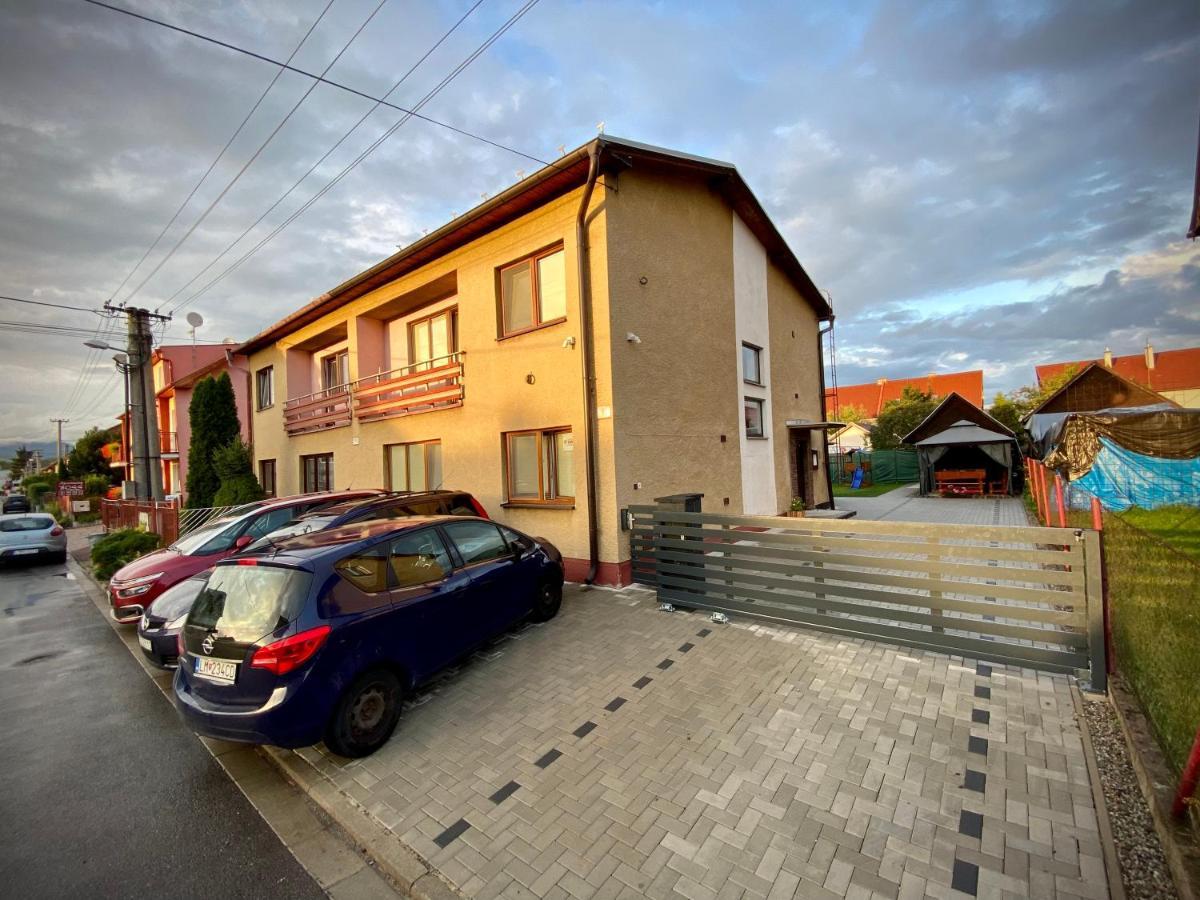 Liptovský Mikuláš Apartmany Roster מראה חיצוני תמונה